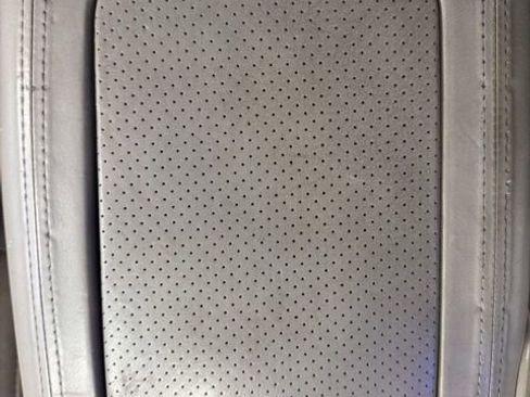 Used 2002 Cadillac Escalade EXT image 31