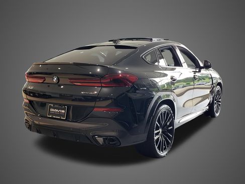 New 2027 BMW X6 xDrive40i w/ Climate Comfort Package AWD/4WD image 5