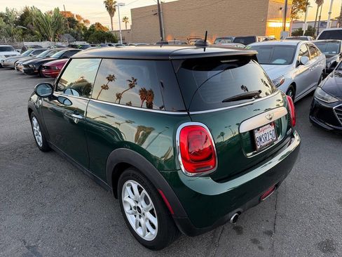 Used 2014 MINI Cooper 2-Door Hardtop image 9