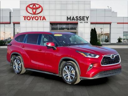 Used 2021 Toyota Highlander XLE