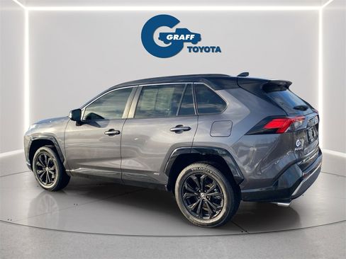 Used 2022 Toyota RAV4 XSE w/ XSE Grade Weather Package image 4