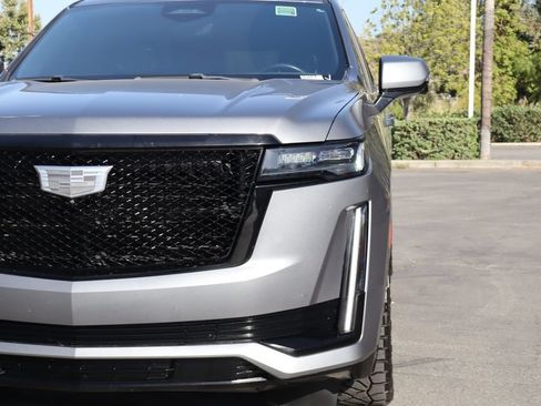 Used 2021 Cadillac Escalade Sport w/ Driver Assist Tech Package AWD/4WD image 8
