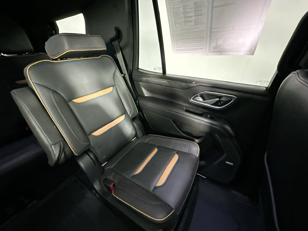 Used 2021 GMC Yukon AT4 AWD/4WD image 15