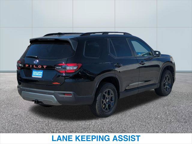 New 2026 Honda Pilot TrailSport image 7