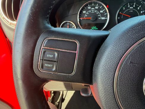 Used 2015 Jeep Wrangler Unlimited Sahara AWD/4WD image 24