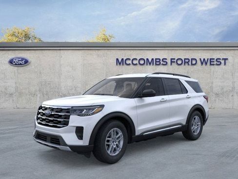 New 2025 Ford Explorer Active image 4