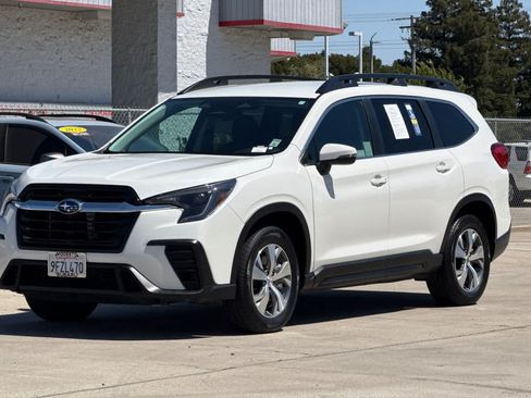 Used 2023 Subaru Ascent Premium w/ Convenience Package AWD/4WD image 7