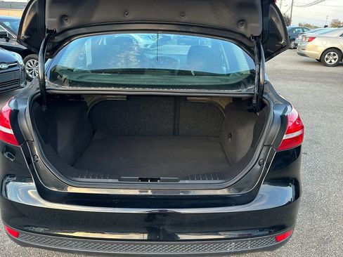 Used 2017 Ford Focus SE image 13