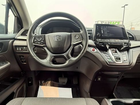 Used 2018 Honda Odyssey EX image 31