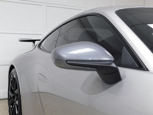 Used 2025 Porsche 911 Carrera T RWD image 23