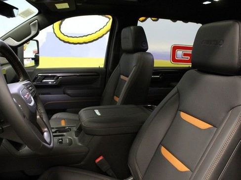 New 2026 GMC Sierra 2500 AT4 w/ AT4 Premium Plus Package image 20