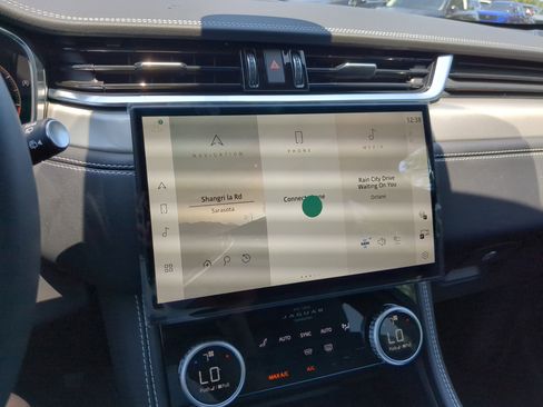 New 2026 Jaguar F-PACE R-Dynamic S image 22