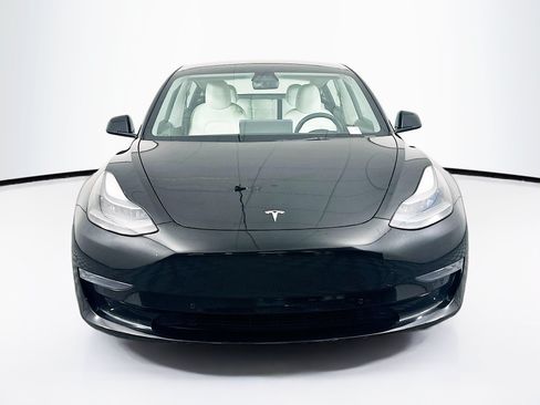 Used 2022 Tesla Model 3 Long Range AWD/4WD image 2