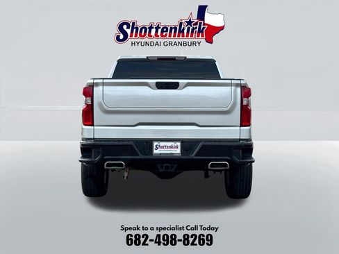 Used 2021 Chevrolet Silverado 1500 Custom Trail Boss AWD/4WD image 8