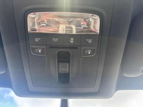 Used 2018 Audi Q3 2.0T Premium FWD image 12