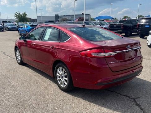 Used 2017 Ford Fusion S FWD image 4