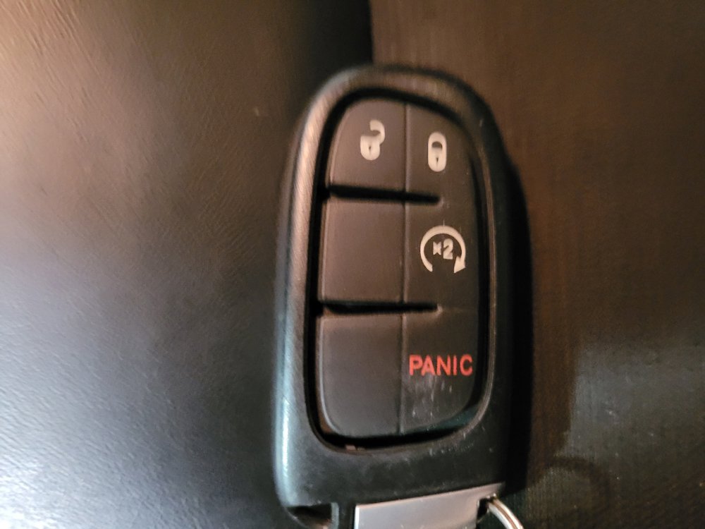 Used 2021 Jeep Cherokee Latitude Plus AWD/4WD image 32