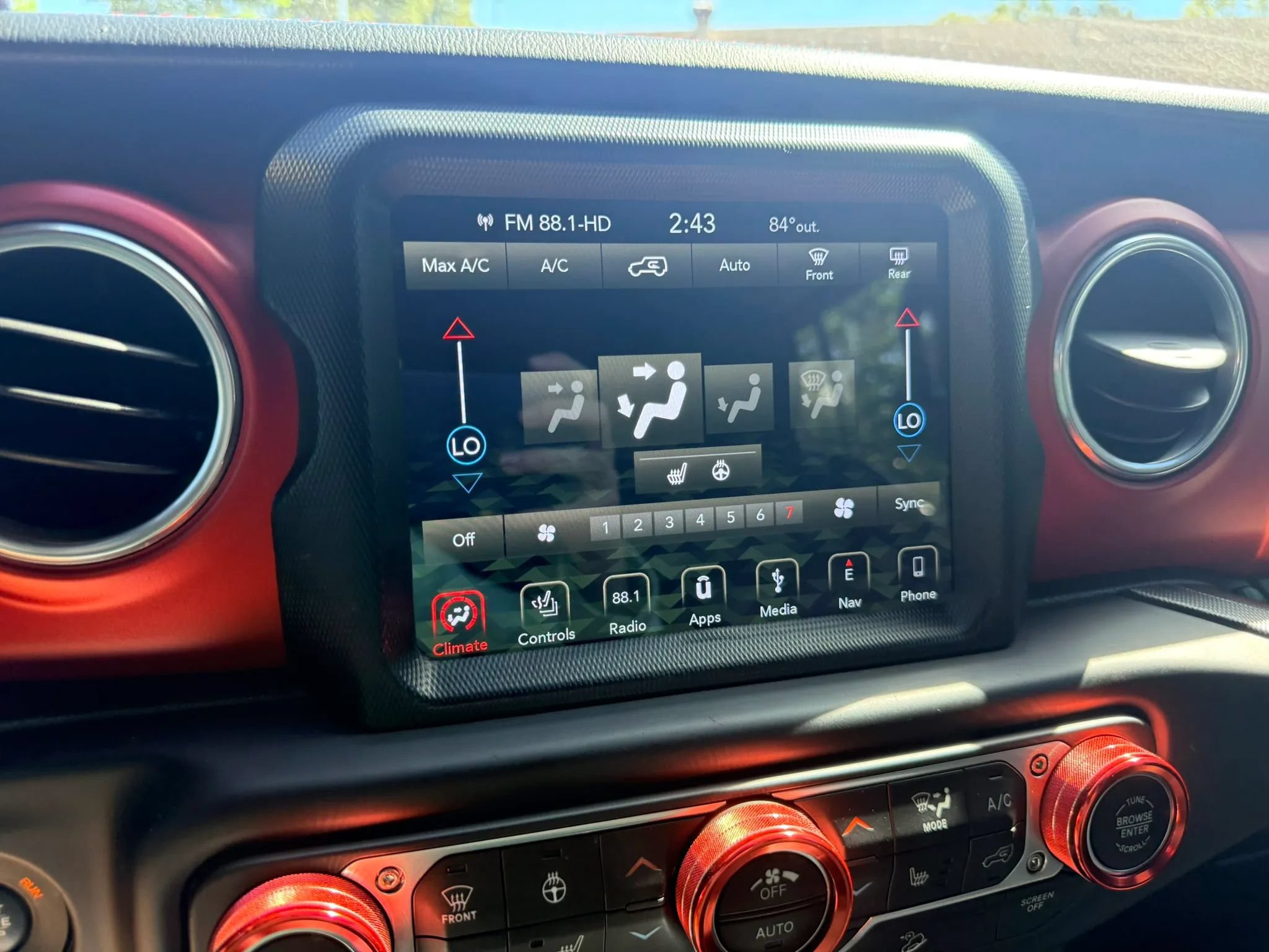 Used 2018 Jeep Wrangler Unlimited Rubicon AWD/4WD image 22