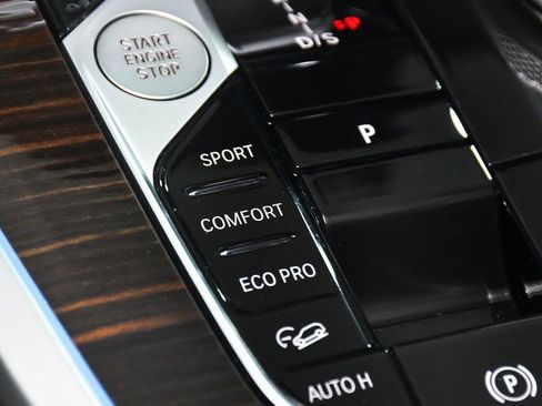 Used 2026 BMW X7 xDrive40i image 42