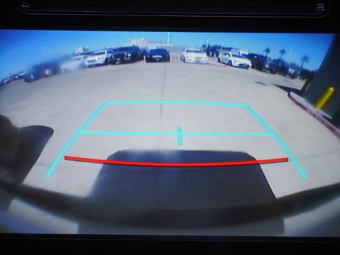 Used 2017 Toyota Tacoma TRD Off-Road w/ Tow Package (A/T) image 18