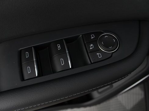 New 2026 Buick Enclave Avenir image 18