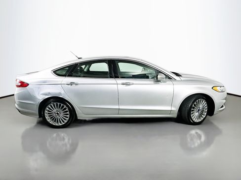 Used 2016 Ford Fusion Titanium FWD image 8