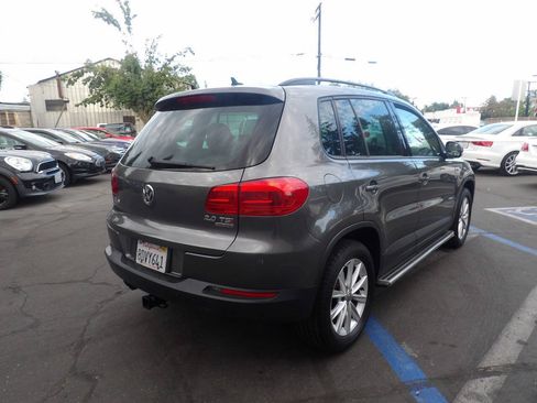 Used 2015 Volkswagen Tiguan SE AWD/4WD image 2