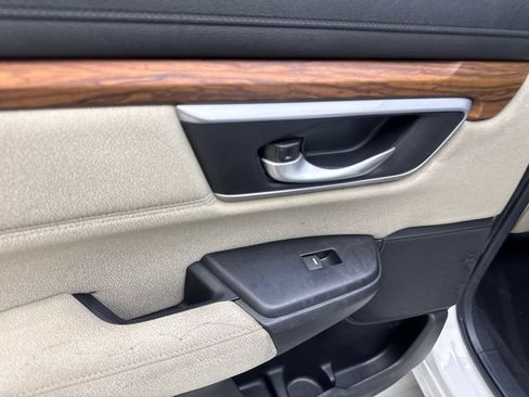 Used 2017 Honda CR-V EX image 39