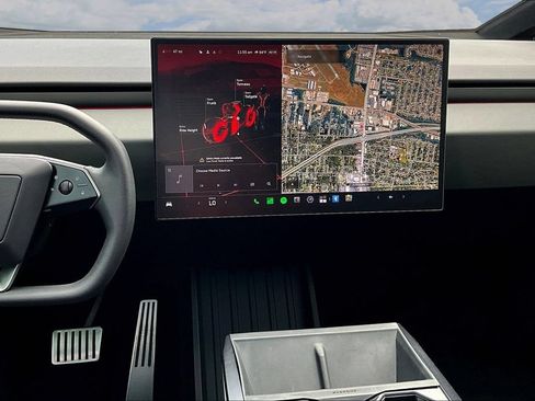Used 2024 Tesla Cybertruck AWD Crew Cab image 9