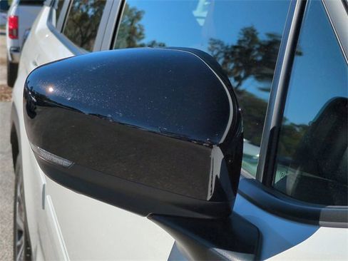 Used 2025 Subaru Forester Touring image 12