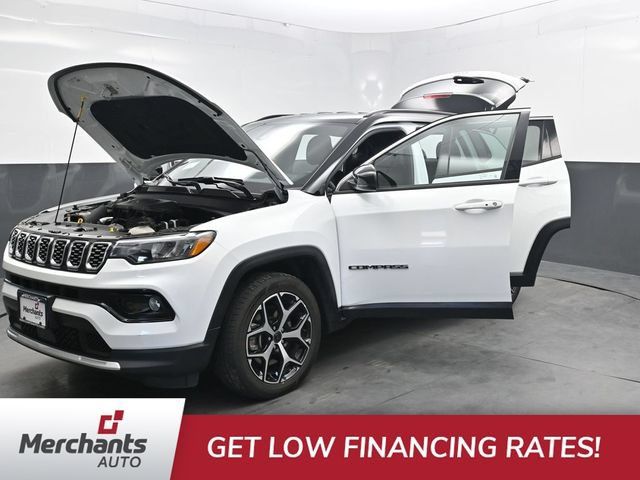 Used 2025 Jeep Compass Limited AWD/4WD image 44