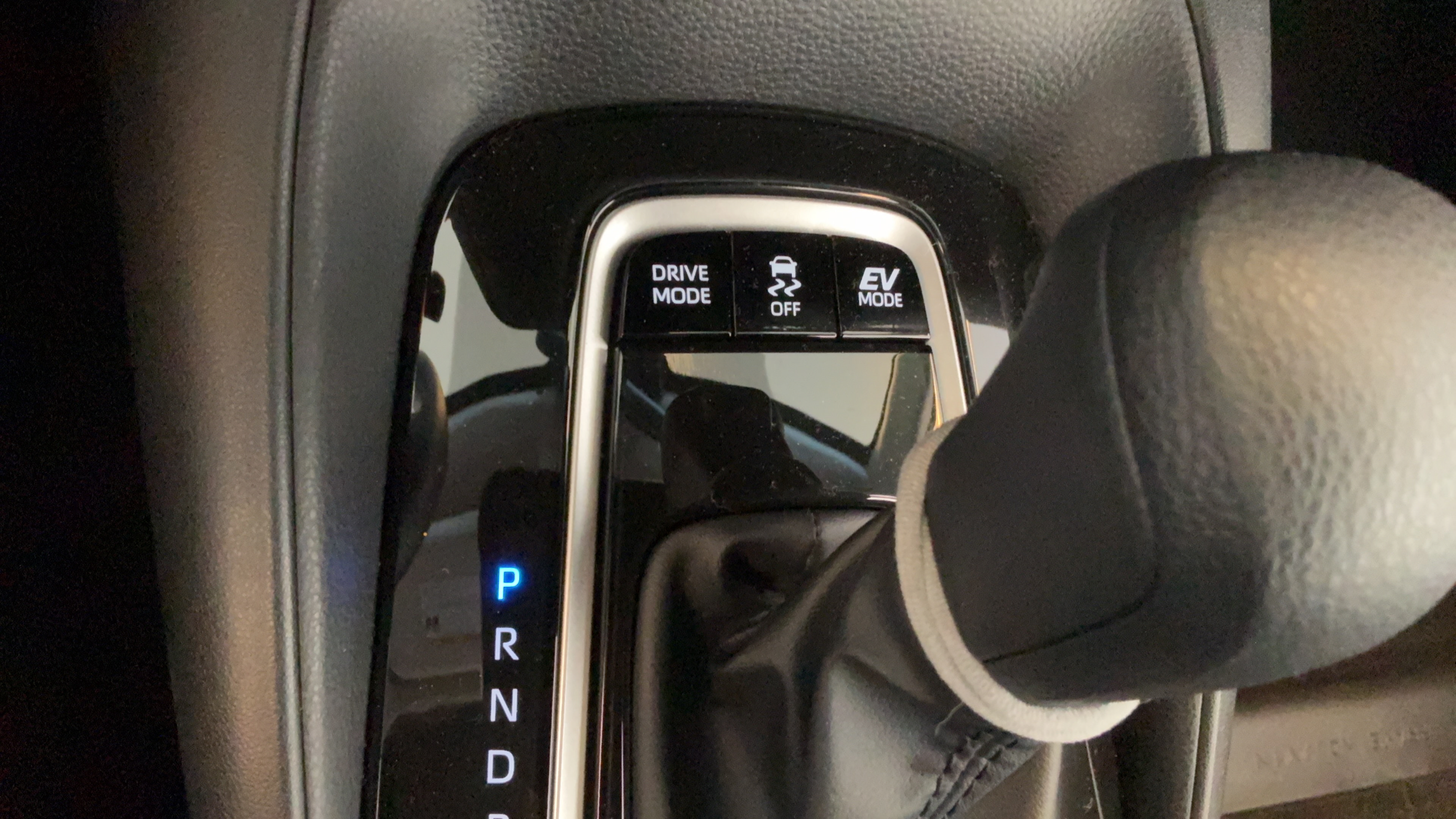 Certified 2026 Toyota Corolla LE FWD image 16