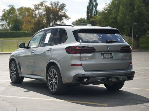 Used 2024 BMW X5 xDrive50e w/ M Sport Package AWD/4WD image 3