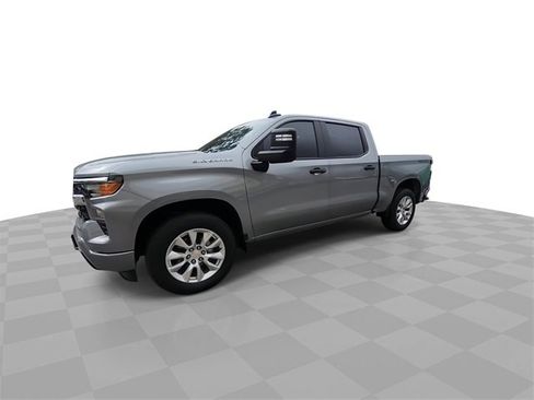 Used 2026 Chevrolet Silverado 1500 Custom image 4