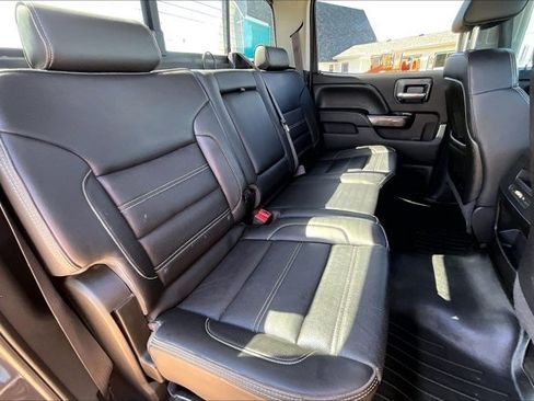 Used 2015 GMC Sierra 2500 Denali w/ Duramax Plus Package AWD/4WD image 23
