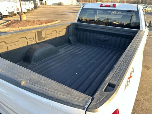 Used 2022 Chevrolet Silverado 1500 W/T w/ WT Value Package AWD/4WD image 14
