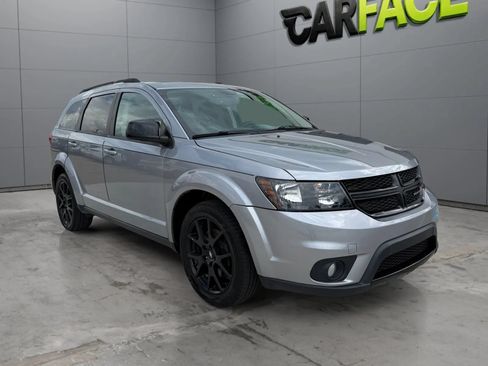 Used 2018 Dodge Journey GT w/ Nav & Sun Group AWD/4WD image 4