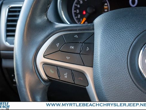 Used 2020 Jeep Grand Cherokee Laredo w/ Laredo X Package image 27