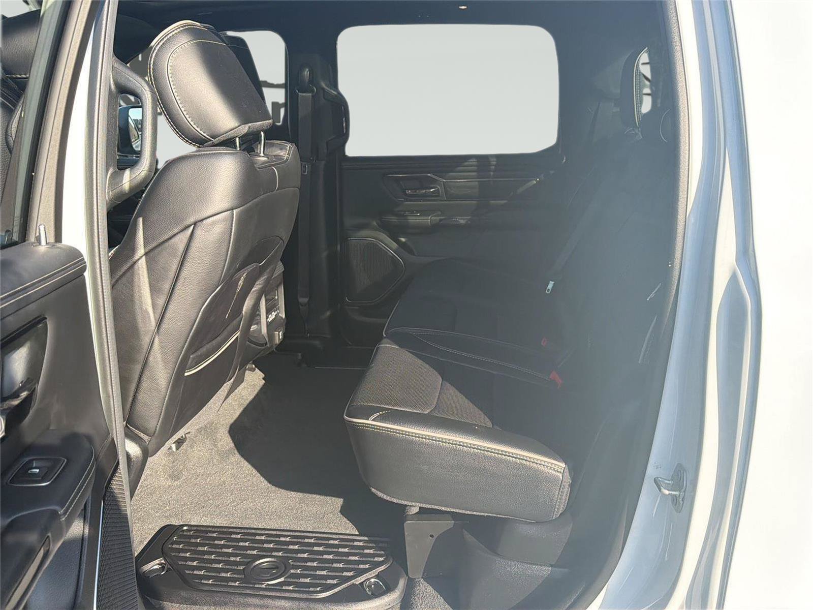 Used 2024 RAM 1500 Limited AWD/4WD image 24