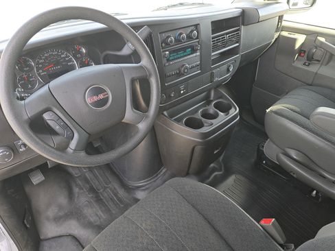 Used 2024 GMC Savana 2500 RWD 2500 135 w/ Driver Convenience Package image 9