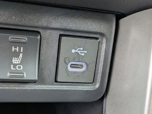Certified 2024 Toyota Corolla Cross XLE w/ Convenience Package FWD image 19