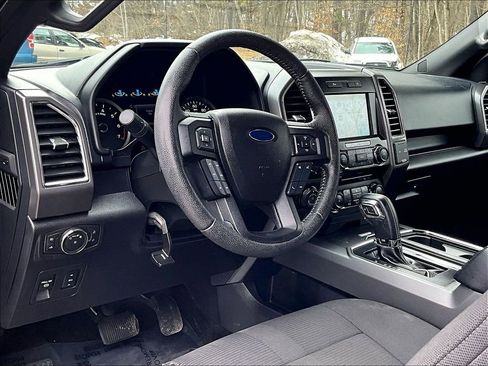 Used 2016 Ford F150 XLT w/ Equipment Group 302A Luxury image 8