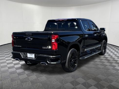 Used 2024 Chevrolet Silverado 1500 High Country w/ High Country Premium Package AWD/4WD image 6