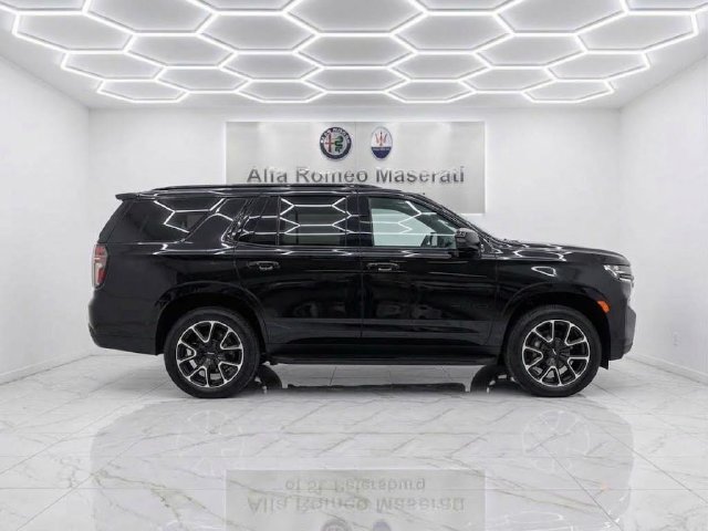 Used 2023 Chevrolet Tahoe RST RWD image 3