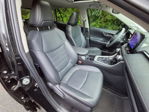Used 2023 Toyota RAV4 XLE Premium AWD/4WD image 26