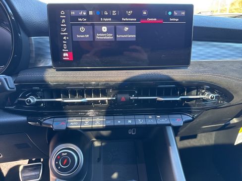 New 2025 Alfa Romeo Tonale Intensa image 14