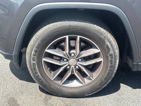 Used 2017 Jeep Grand Cherokee Limited AWD/4WD image 26