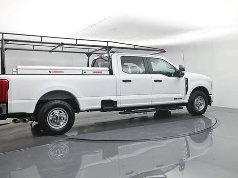 New 2026 Ford F350 XL w/ XL Chrome Package RWD image 32