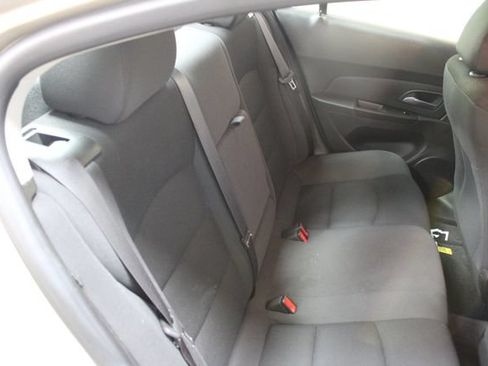 Used 2015 Chevrolet Cruze LT FWD image 9