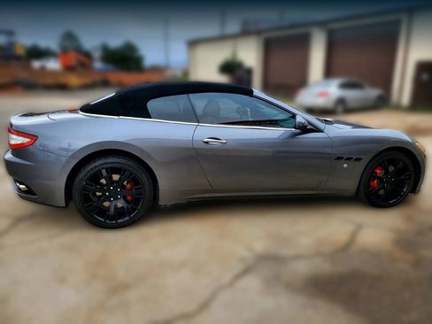 Used 2011 Maserati GranTurismo Convertible RWD image 20